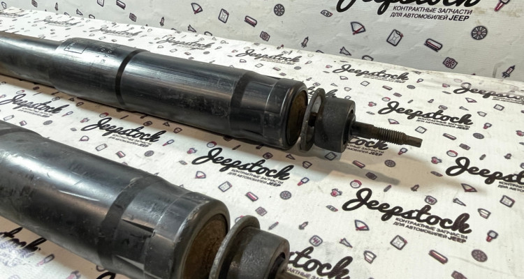  Амортизаторы перед пара 4 Jeep Grand Cherokee WG-WJ