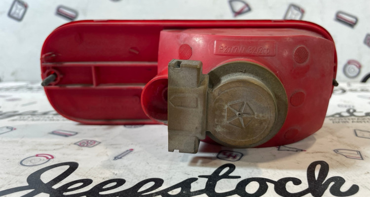  Противотуманная фара зад.бампера Jeep Commander XK-XH