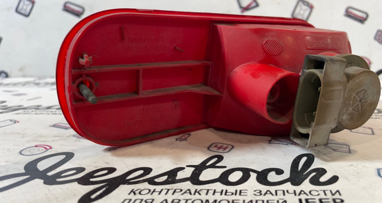  Противотуманная фара зад.бампера Jeep Commander XK-XH