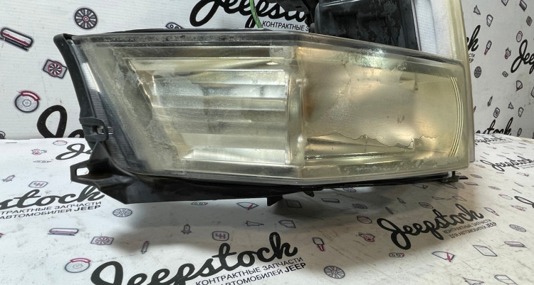  Фара правая Jeep Commander XK-XH