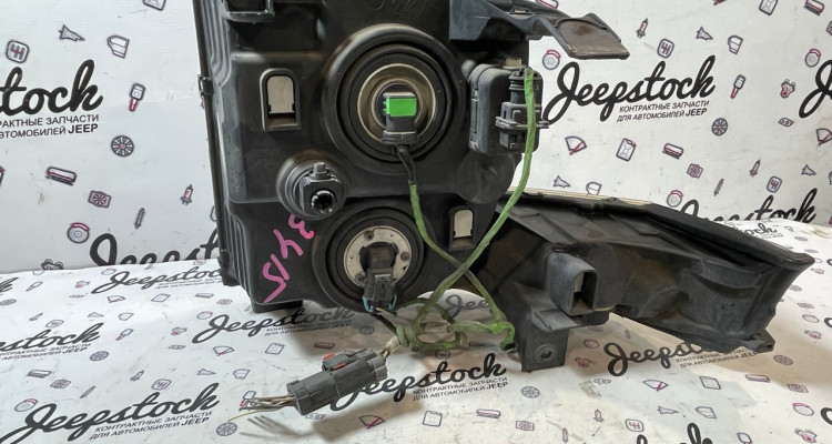  Фара правая Jeep Commander XK-XH