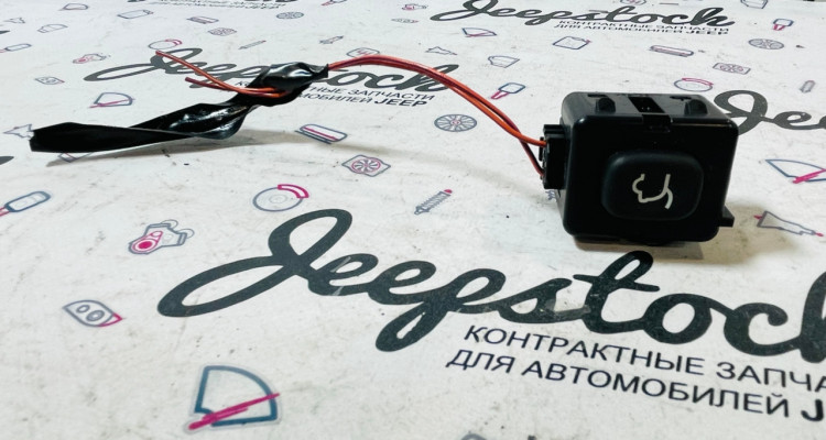  Кнопка открывания багажника Jeep Commander XK-XH