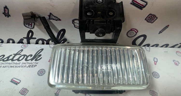  Противотуманка левая (97-98) дефект Jeep Grand Cherokee ZG-ZJ