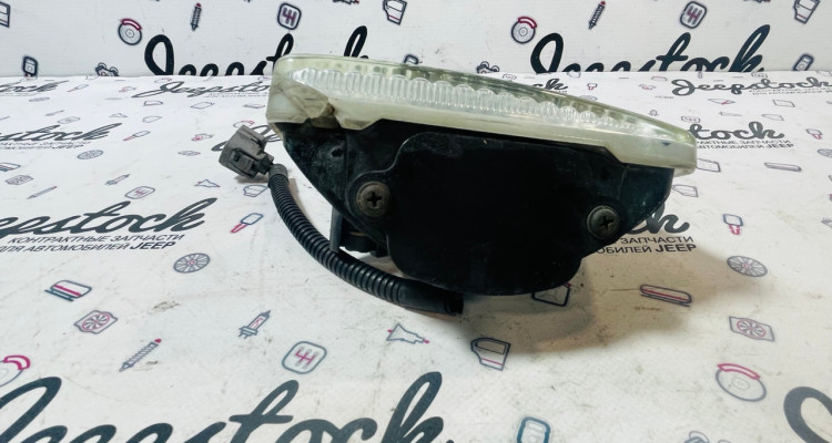  Противотуманка левая (97-98) дефект Jeep Grand Cherokee ZG-ZJ