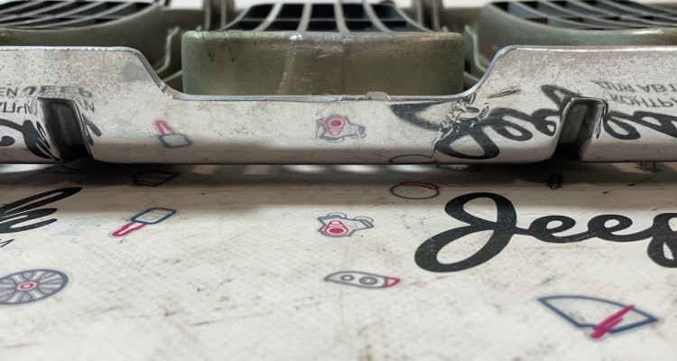  Решетка радиатора 96-98 хром (дубль) Jeep Grand Cherokee ZG-ZJ