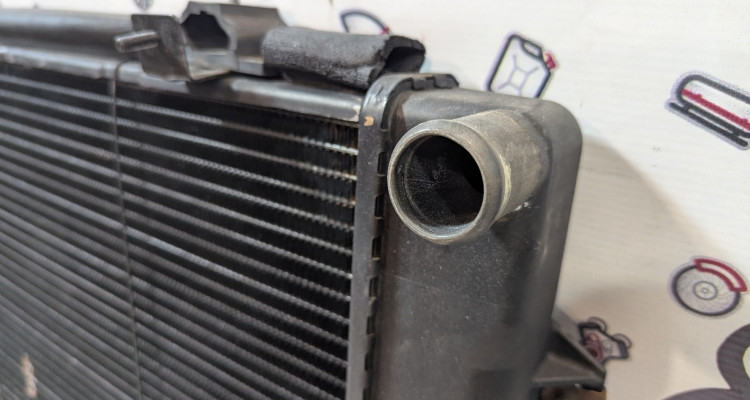  Радиатор ДВС 4.0 (92-98) дефект2 Jeep Grand Cherokee ZG-ZJ