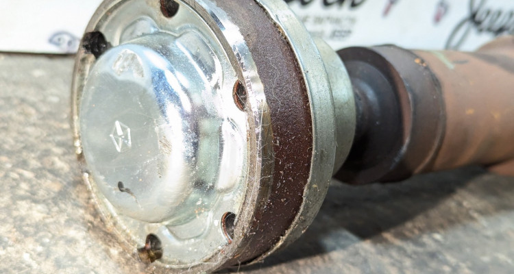  Кардан задний 5.7 Jeep Grand Cherokee WK2