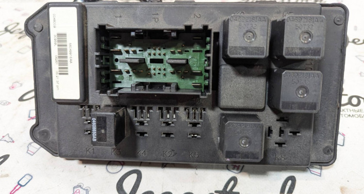  Блок предохранителей 56049916AA Jeep Commander XK