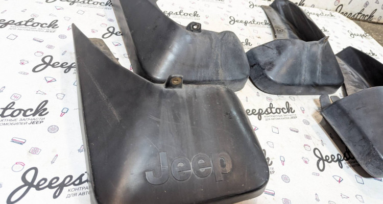  Брызговики комплект Jeep Commander XK