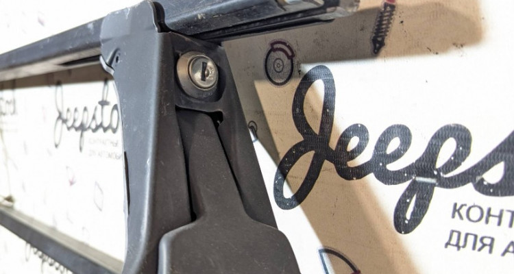  Поперечины рейлингов Jeep Commander XK