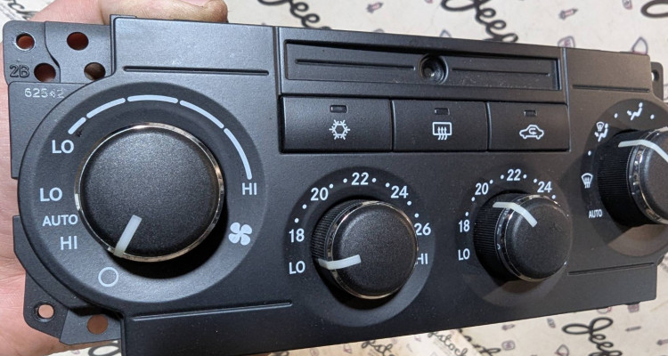  Блок климата 55111011AK Jeep Commander XK