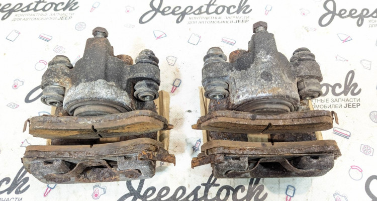  Суппорта тормозные задние (пара) Jeep Grand Cherokee ZG-ZJ