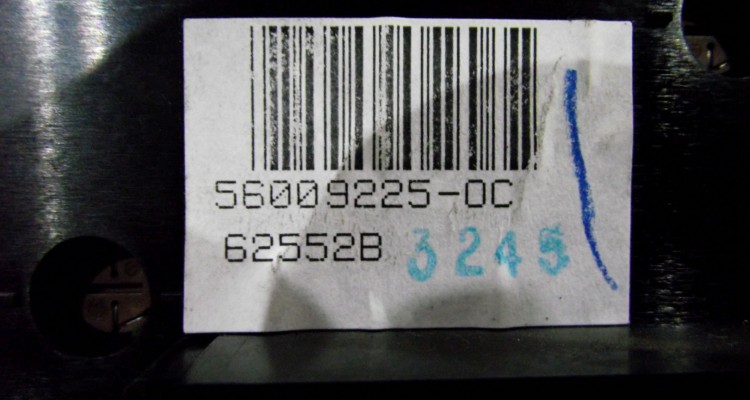 ZG-ZJ Блок включения дворника 5ой двери LHD (9225), оригинальный номер производителя 56009225 OEM Блок включения дворника 5ой двери LHD (9225)