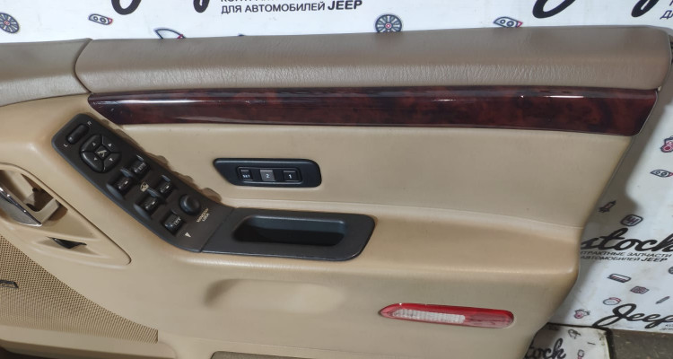 Комплект дверных карт обшивок (Sandstone) Jeep Grand Cherokee WG-WJ, оригинальный номер производителя 5GL311T5AG, 5GY611T5AK, 5GY601T5AK, 5GL301T5AG OEM Комплект дверных карт обшивок (Sandstone)
