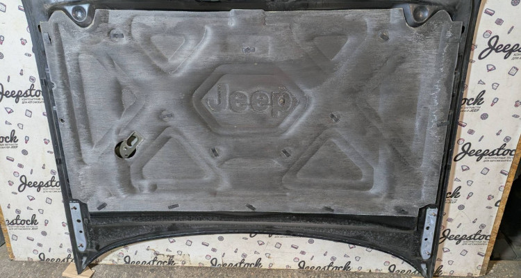 Капот черный Jeep Grand Cherokee ZG-ZJ, оригинальный номер производителя 55033810 OEM Капот черный