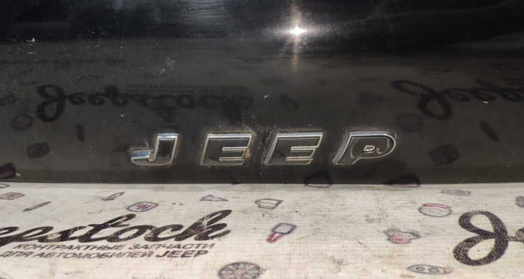 Капот черный Jeep Grand Cherokee ZG-ZJ, оригинальный номер производителя 55033810 OEM Капот черный