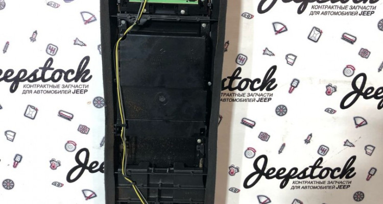Потолочная консоль рестайлинг (Agate) Jeep Grand Cherokee ZG-ZJ, оригинальный номер производителя 55216556 OEM Потолочная консоль рестайлинг (Agate)